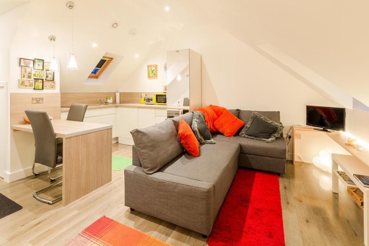 Allt Mor Rentals - Chalet With Hot Tub, And Studio Apartment No Hot Tub Roybridge Zewnętrze zdjęcie