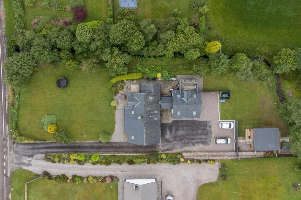 Allt Mor Rentals - Chalet With Hot Tub, And Studio Apartment No Hot Tub Roybridge Zewnętrze zdjęcie