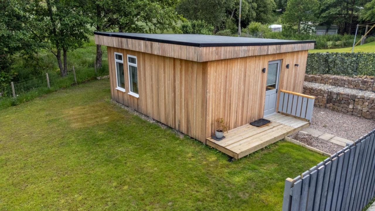 Allt Mor Rentals - Chalet With Hot Tub, And Studio Apartment No Hot Tub Roybridge Zewnętrze zdjęcie